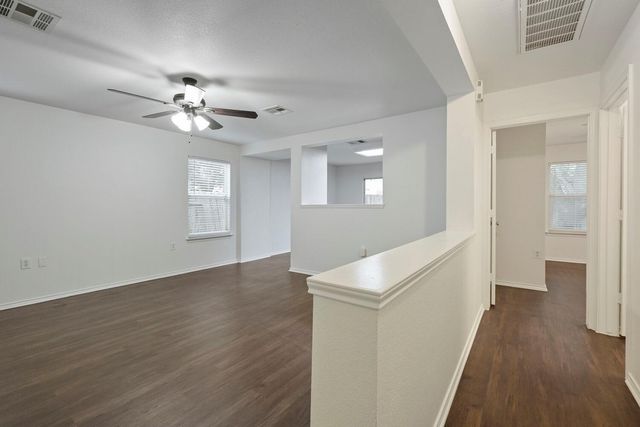 6733 Doyal DR, Austin, TX 78747