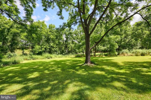 6124 GARDNER RD, Spring Grove, PA 17362