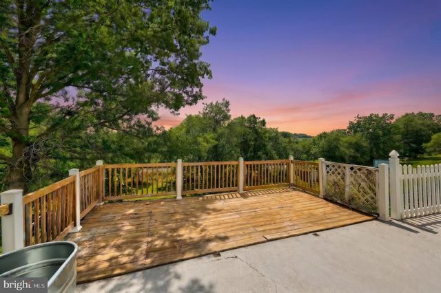 6124 GARDNER RD, Spring Grove, PA 17362