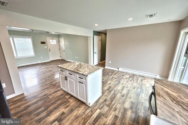 6124 GARDNER RD, Spring Grove, PA 17362
