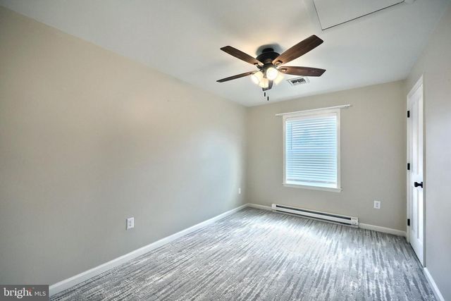 6124 GARDNER RD, Spring Grove, PA 17362