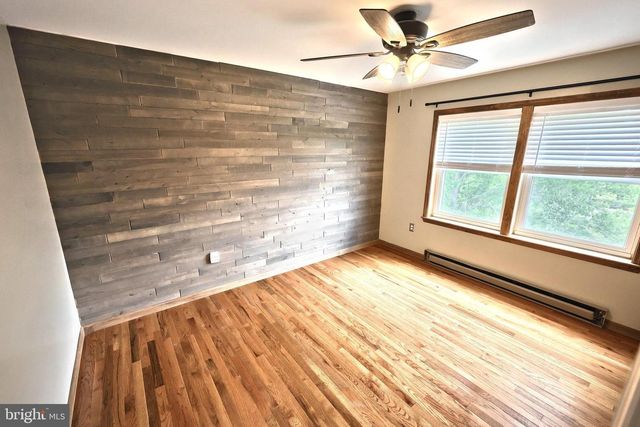 6124 GARDNER RD, Spring Grove, PA 17362