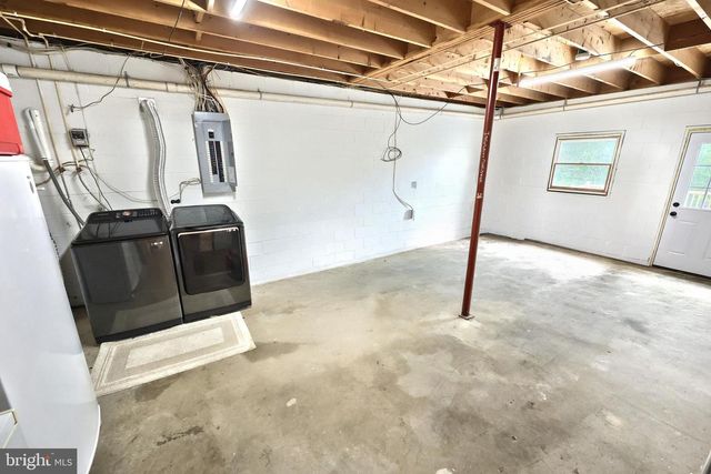 6124 GARDNER RD, Spring Grove, PA 17362