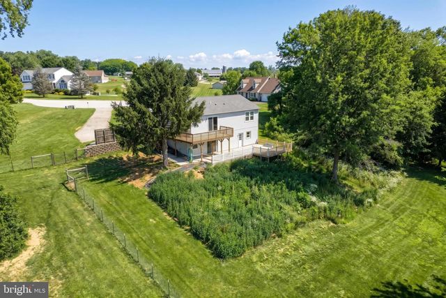 6124 GARDNER RD, Spring Grove, PA 17362