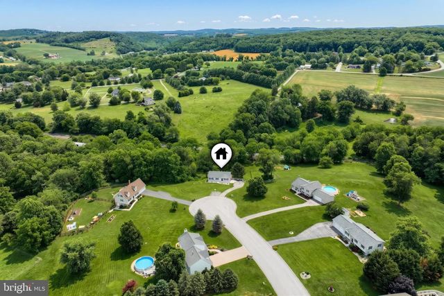 6124 GARDNER RD, Spring Grove, PA 17362
