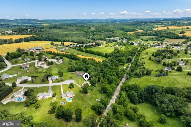 6124 GARDNER RD, Spring Grove, PA 17362