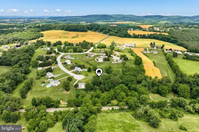 6124 GARDNER RD, Spring Grove, PA 17362