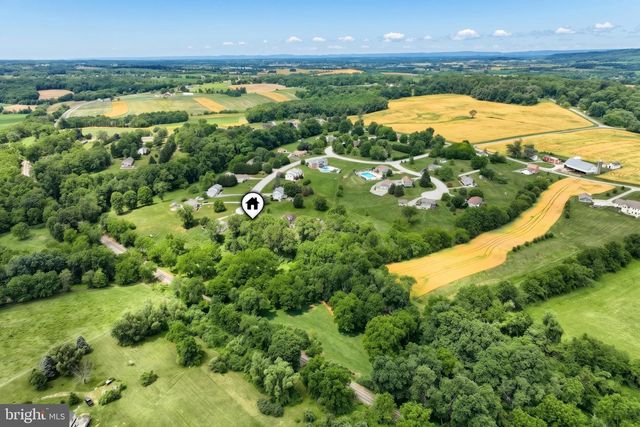 6124 GARDNER RD, Spring Grove, PA 17362