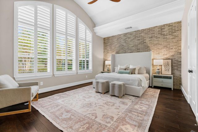 158 Caledonia Circle, Montgomery, TX 77316