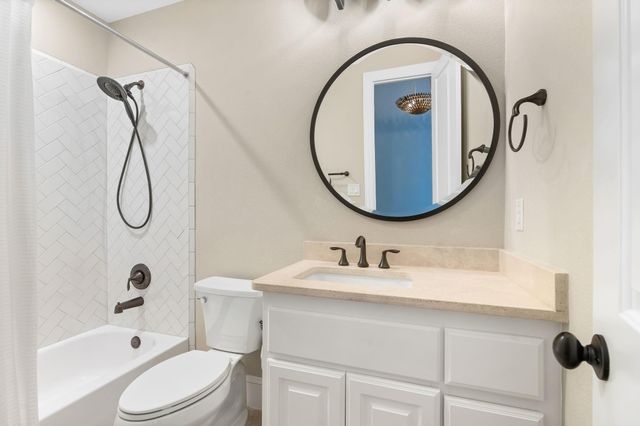 158 Caledonia Circle, Montgomery, TX 77316