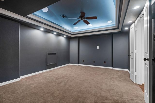 158 Caledonia Circle, Montgomery, TX 77316