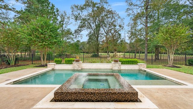 158 Caledonia Circle, Montgomery, TX 77316