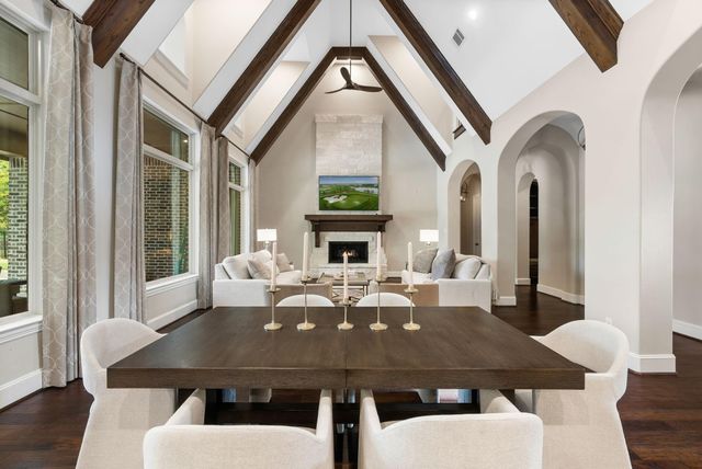 158 Caledonia Circle, Montgomery, TX 77316