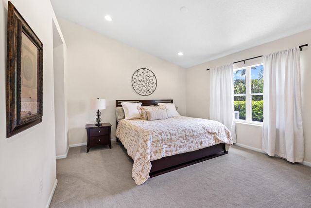 10517 Pelican Drive, Wellington, FL 33414