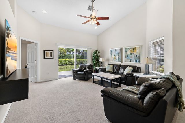 10517 Pelican Drive, Wellington, FL 33414