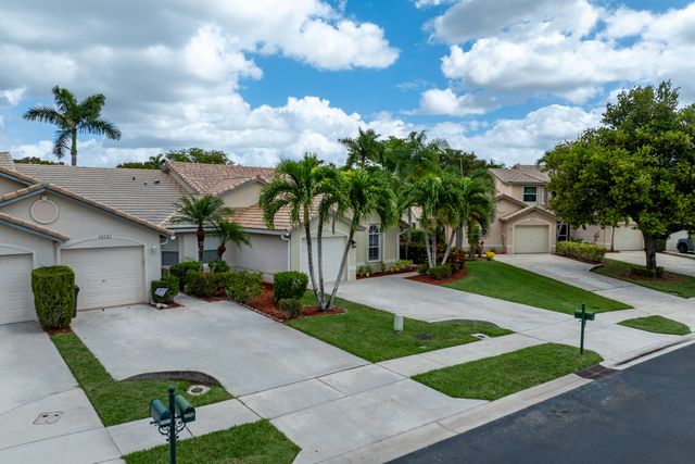 10517 Pelican Drive, Wellington, FL 33414