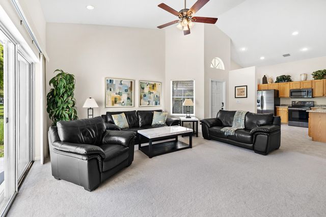 10517 Pelican Drive, Wellington, FL 33414