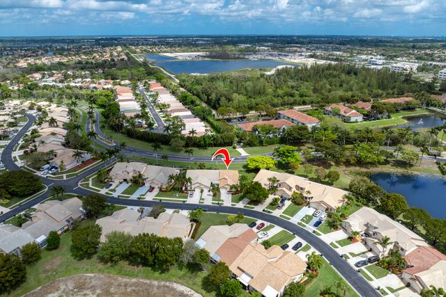 10517 Pelican Drive, Wellington, FL 33414