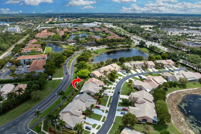 10517 Pelican Drive, Wellington, FL 33414