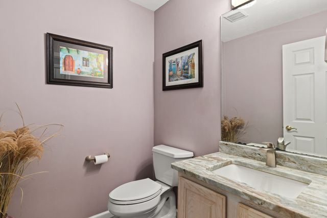 8 Dennison Ct, Stoughton, MA 02072