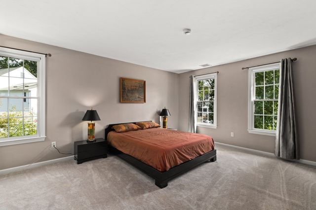 8 Dennison Ct, Stoughton, MA 02072