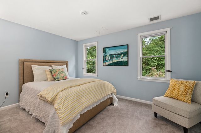 8 Dennison Ct, Stoughton, MA 02072