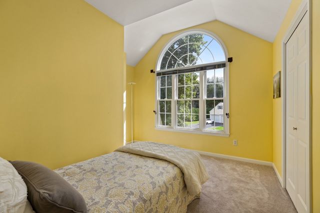 8 Dennison Ct, Stoughton, MA 02072