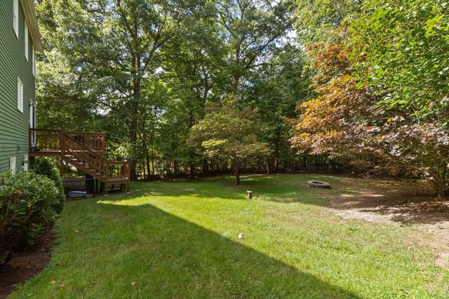 8 Dennison Ct, Stoughton, MA 02072