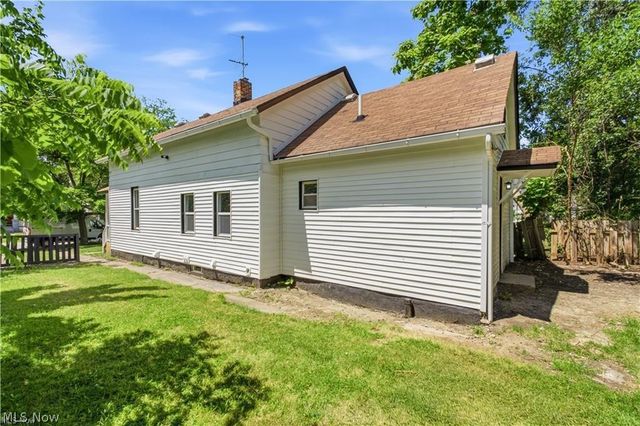 3443 E 75th Street, Cleveland, OH 44127