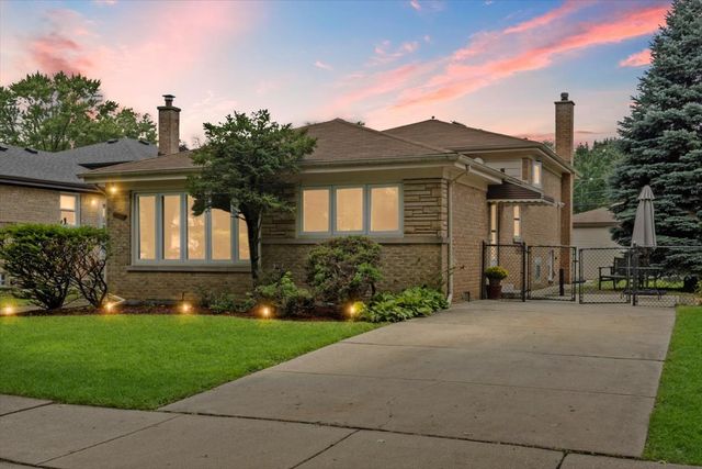 8720 Karlov Avenue, Skokie, IL 60076