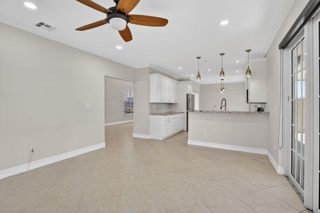 1716 NW 166th Avenue, Pembroke Pines, FL 33028