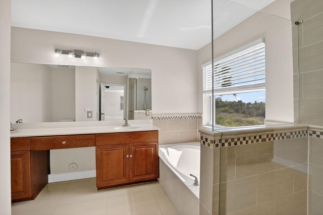 1716 NW 166th Avenue, Pembroke Pines, FL 33028