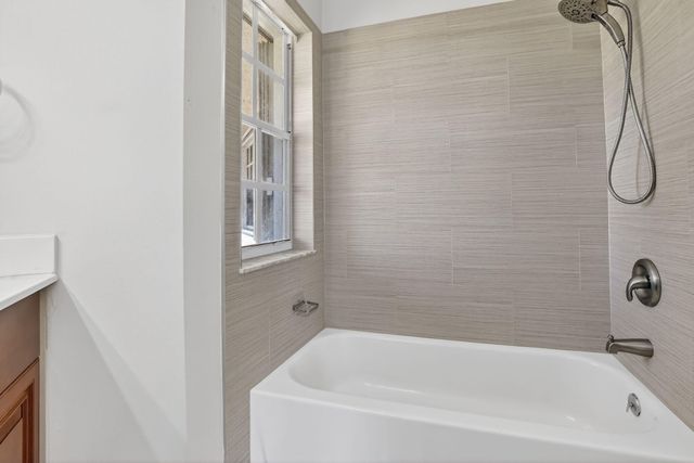 1716 NW 166th Avenue, Pembroke Pines, FL 33028