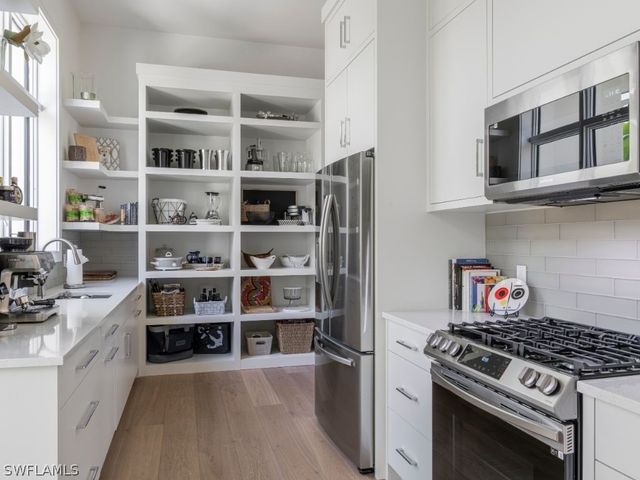 6199 Highcroft DR, Naples, FL 34119