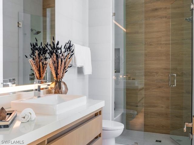 6199 Highcroft DR, Naples, FL 34119