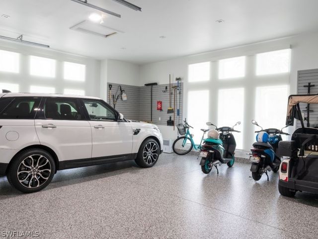 6199 Highcroft DR, Naples, FL 34119