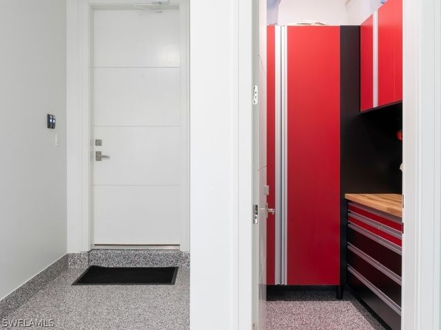 6199 Highcroft DR, Naples, FL 34119