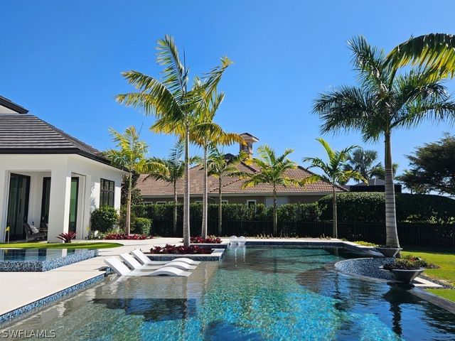 6199 Highcroft DR, Naples, FL 34119