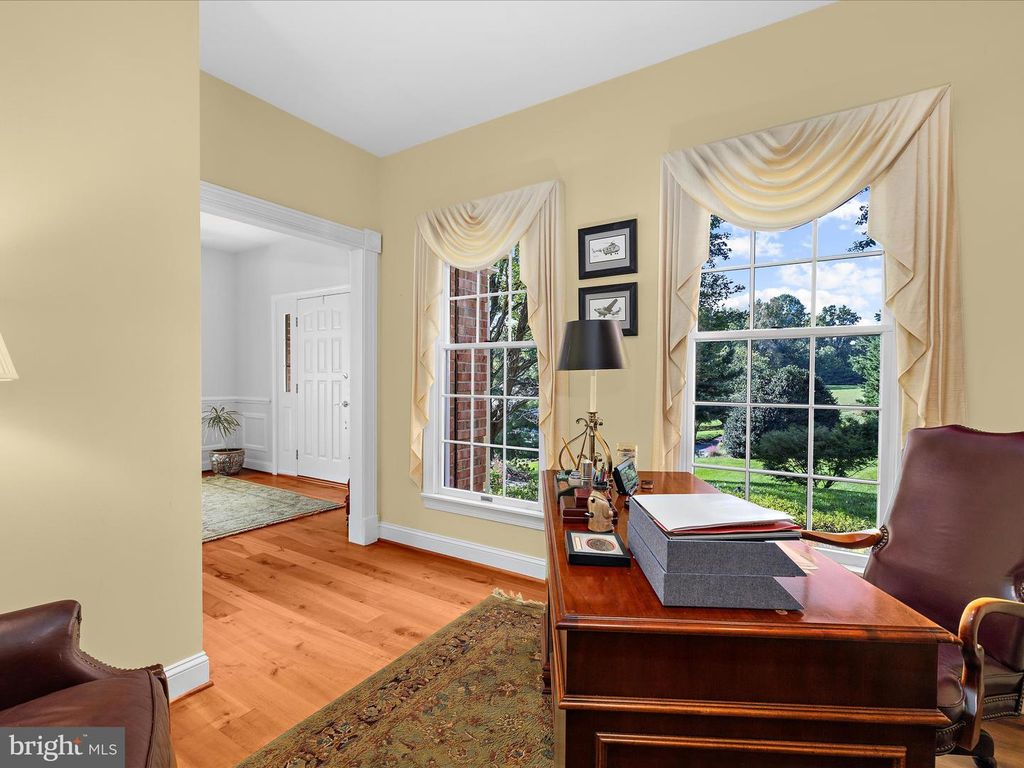 Image 7 of property listing at 114 JORDAN TAYLOR LN, Harwood, MD 20776