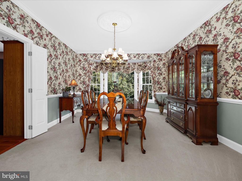 Image 11 of property listing at 114 JORDAN TAYLOR LN, Harwood, MD 20776