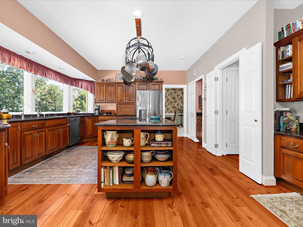 Image 23 of property listing at 114 JORDAN TAYLOR LN, Harwood, MD 20776