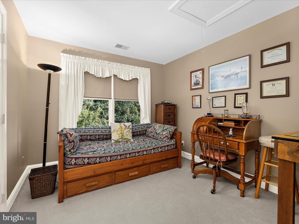 Image 37 of property listing at 114 JORDAN TAYLOR LN, Harwood, MD 20776