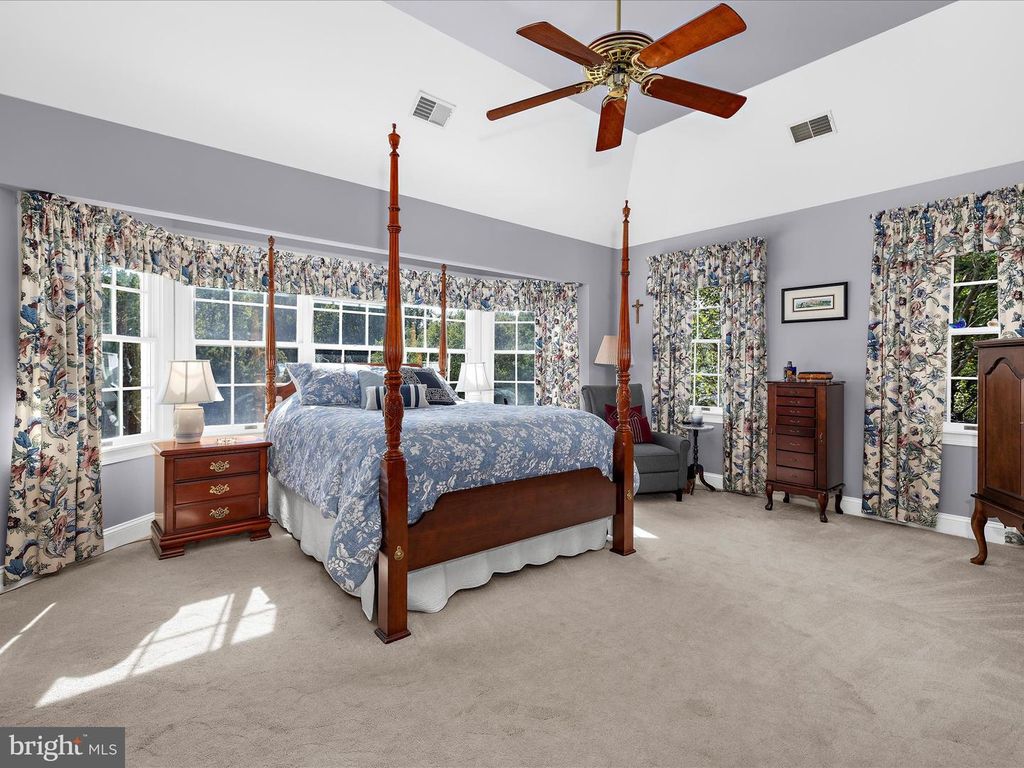 Image 38 of property listing at 114 JORDAN TAYLOR LN, Harwood, MD 20776