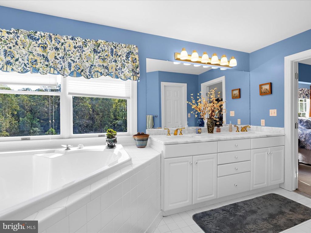 Image 42 of property listing at 114 JORDAN TAYLOR LN, Harwood, MD 20776
