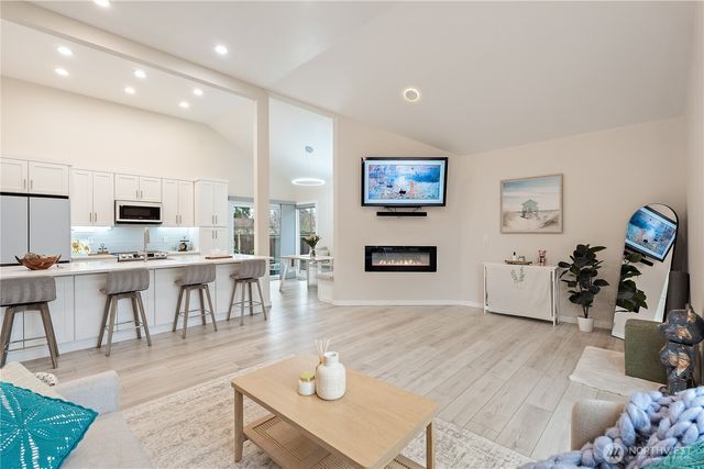 12326 45th Avenue SE, Everett, WA 98208