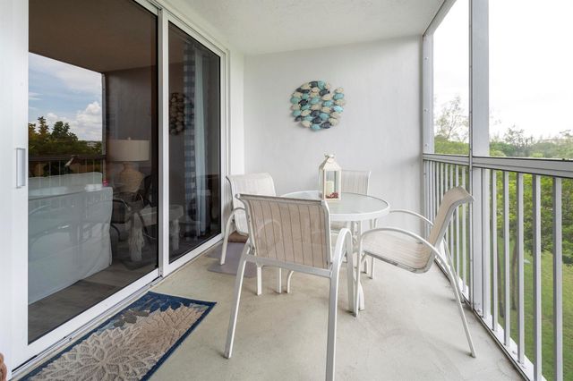 3090 N Course Drive 508, Pompano Beach, FL 33069