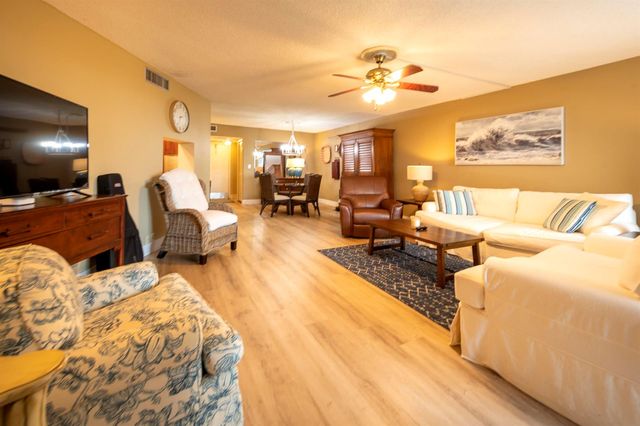 3090 N Course Drive 508, Pompano Beach, FL 33069