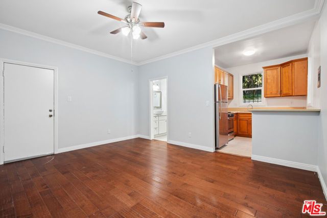 1267 Vin Scully Avenue 9, Los Angeles, CA 90026