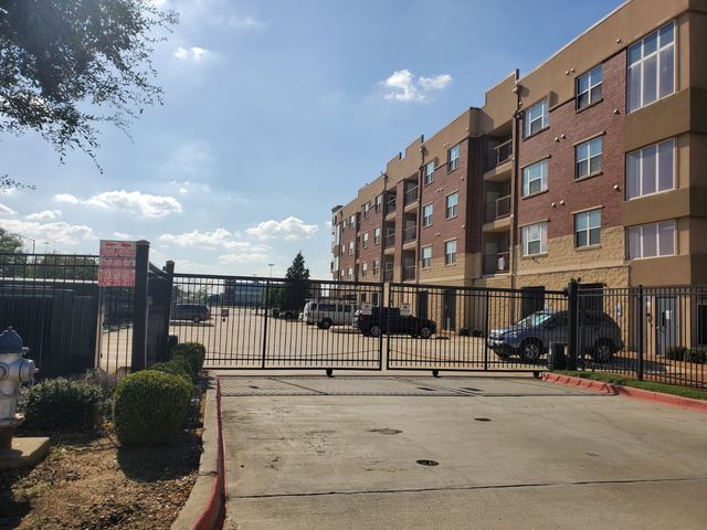 1100 W Trinity Mills Road 3032, Carrollton, TX 75006