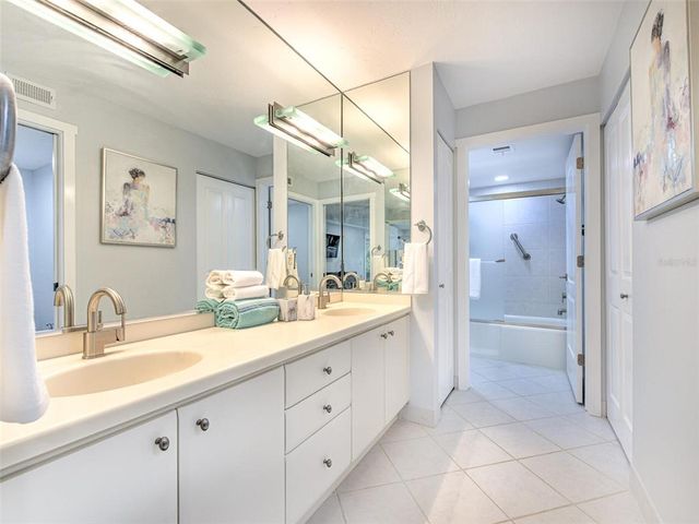 706 BAYPORT WAY 706, Longboat Key, FL 34228